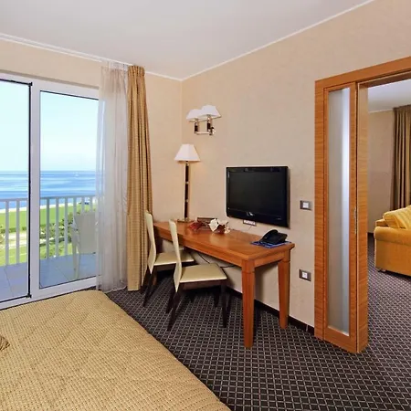 Mirta - San Simon 4*